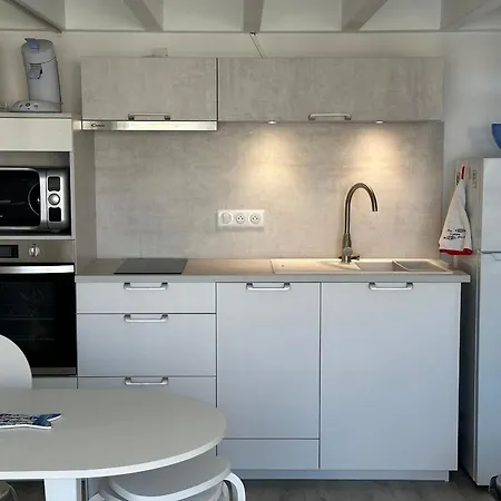 Apartment Lumineux Et Spacieux A Deux Pas De La De *
